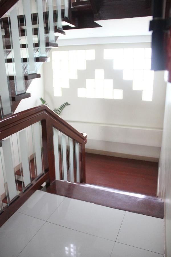 Happytelle Hotel Dipolog Buitenkant foto